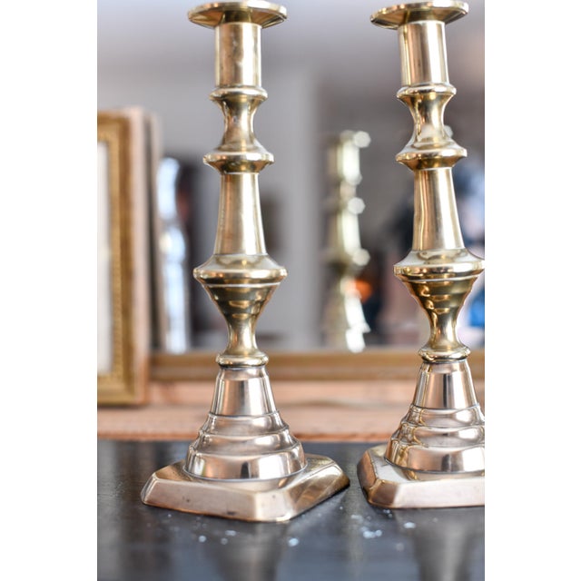 Late 19th Century Late 19th Century Pair of Victorian English Brass Beehive Candlesticks With Pushup Traditional Lighting and Decor For Sale - Image 5 of 9