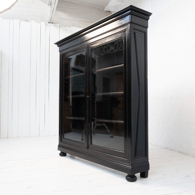 Napoleon III Style 2-Door Display Cabinet, France, 14th Century For Sale - Image 4 of 11