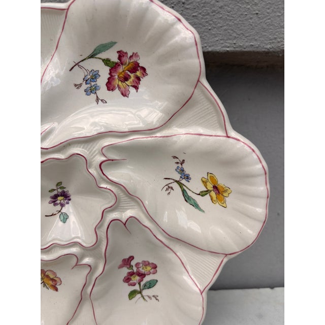 Longchamp Majolica Flowers Oyster Plate Longchamp, Circa 1900 For Sale - Image 4 of 6