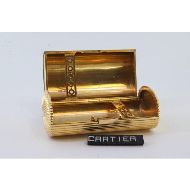Women's Cigarette Case in Fluted Gold with Hinged Pressure Lid and Cut-Out Interior Compartments from Cartier For Sale - Image 9 of 13