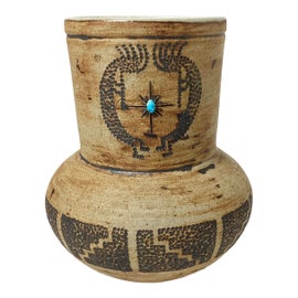 Example of Native American Vases