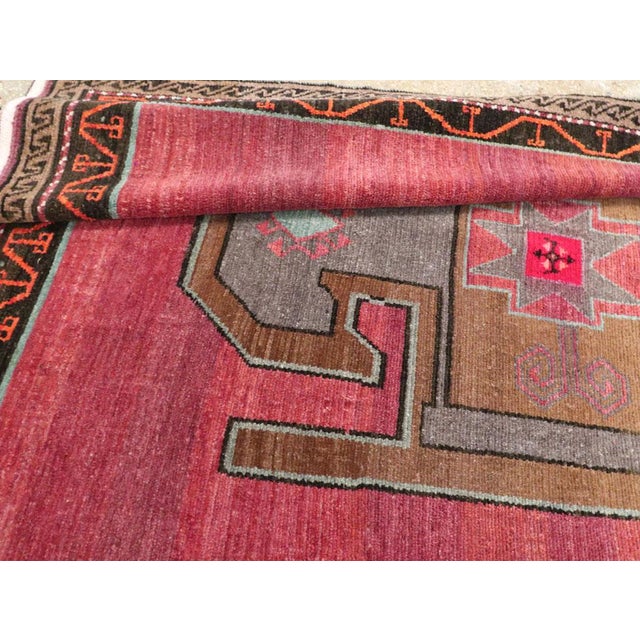 Galerie Shabab Collection Mid-20th Century Handmade Turkish Anatolian Long & Narrow Gallery Carpet For Sale - Image 10 of 10