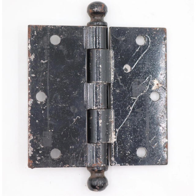 This Classic style door hinge is made of black finish steel with ball tips, five knuckles, and a template hole pattern....