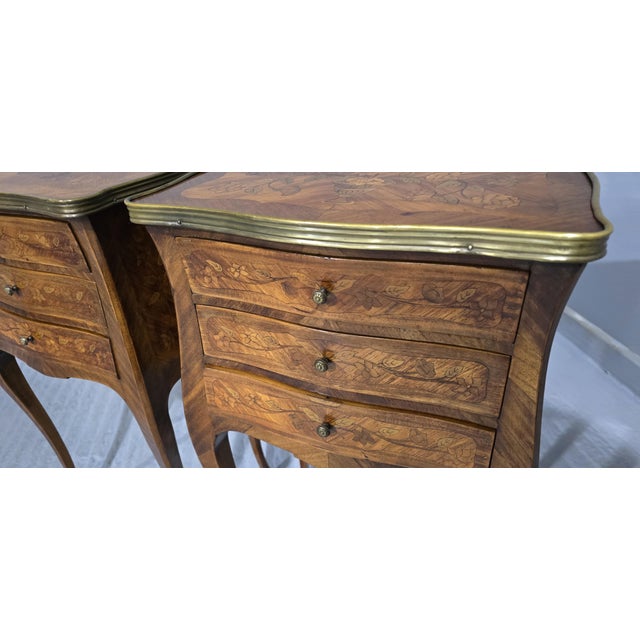 French Marquetry Bedside Lamp Tables, 1900, Set of 2 For Sale - Image 3 of 12
