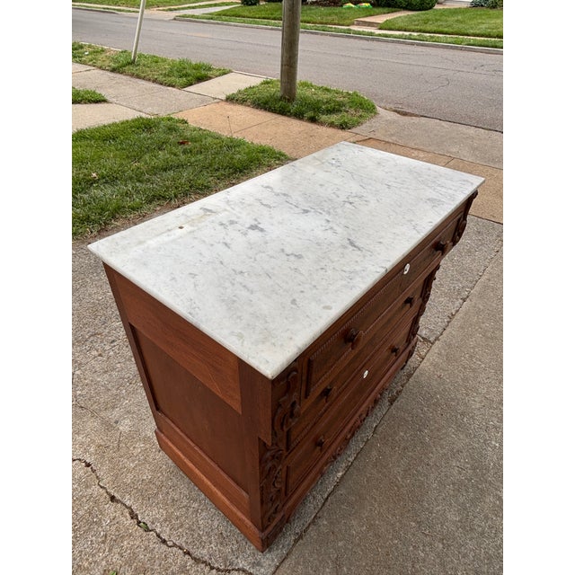 19th Century American Flame Mahogany Veneer Marble Top Commode Chest For Sale - Image 13 of 18