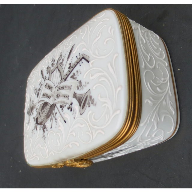 Limoge Porcelain Box for Bonwit Teller For Sale - Image 9 of 10