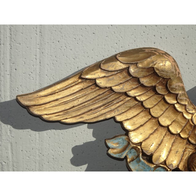 1970s Vintage French Country Syroco Patriotic American Eagle Gold Wall Picture Plaque For Sale - Image 5 of 13