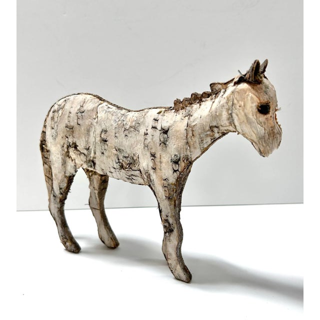 Figurative Vintage White Birch Horse Sculpture – Folk Art Equestrian Decor – Rustic Lodge Shelf Accent For Sale - Image 3 of 8