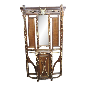 Adirondack Style Oak Hall Rack With Antler Detail