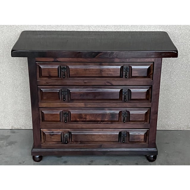 20th Catalan Spanish Baroque Carved Walnut Tuscan Four Drawers Chest of Drawers For Sale - Image 4 of 10