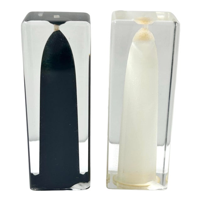 1970s Fratelli Guzzini Lucite Salt & Pepper Shakers – Italian Modern Design For Sale