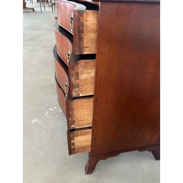 Traditional Matched Pair of Georgian Oxbow Front Chests, Mahogany, One Signed Joseph Rawson of Providence, Circa 1790-1810 For Sale - Image 3 of 12