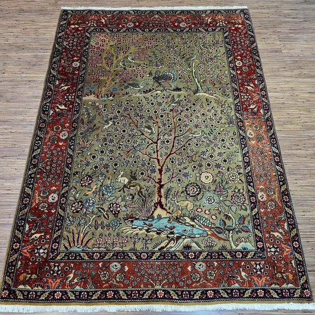 Hand-knotted Tabriz rug | Condition: Very good condition | Material: Cork wool & silk on cotton | Size: 200 x 140 cm |...