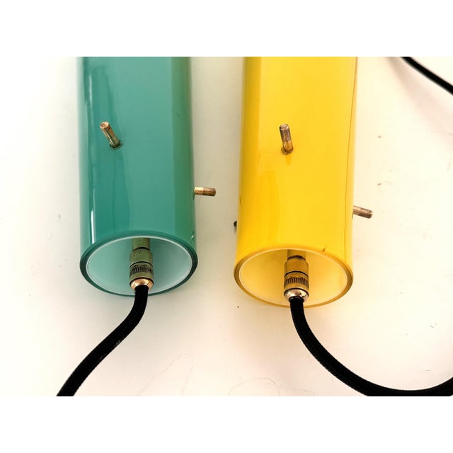 Mid-Century Modern Italian Murano Glass Pendants in Green and Yellow from Vistosi, 1970s, Set of 2 For Sale - Image 3 of 15