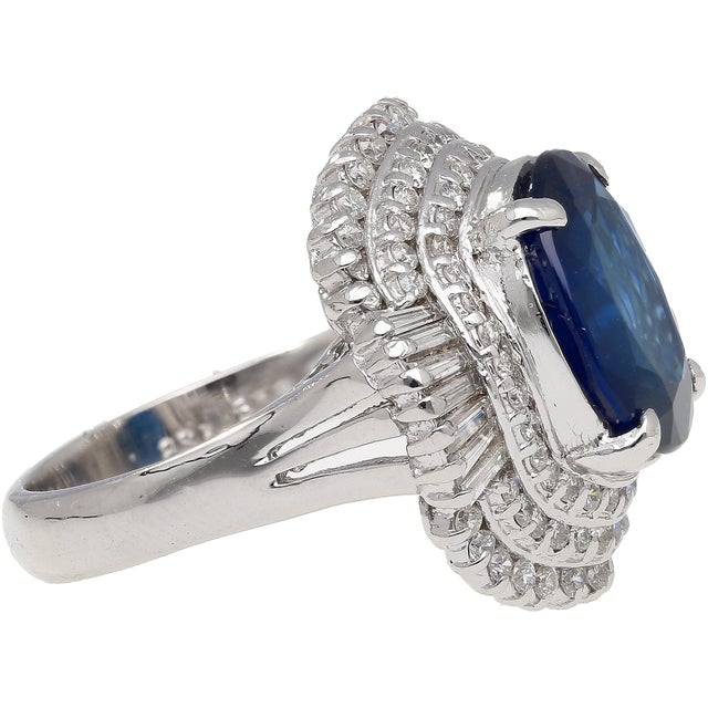 Gia Certified 6.75 Carat Oval Blue Sapphire and Diamond Ballerina Ring Size 7 For Sale In Miami - Image 6 of 9