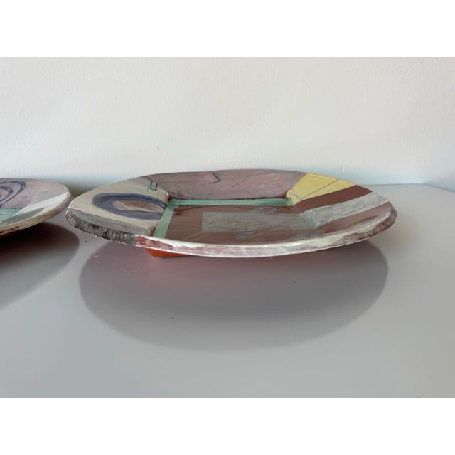 Pink Pair of 1980s Vintage Handmade Abstract Wall Art Ceramic Plates by Larry H. For Sale - Image 8 of 10