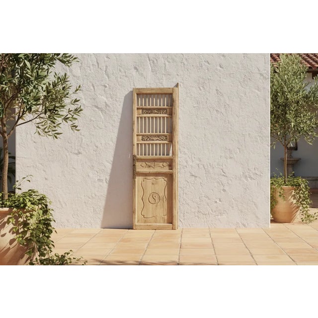 The perfect fusion of rustic charm and clean, modern design with this impressive reclaimed wood dining table. Measuring a...