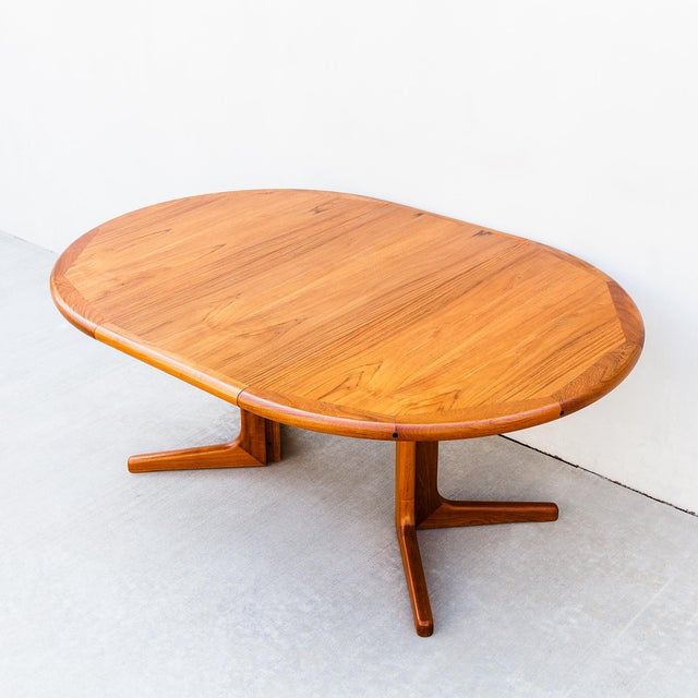 1980s Restored Danish Modern Teak Pedestal Base Dining Table With Two Extensions For Sale - Image 10 of 12