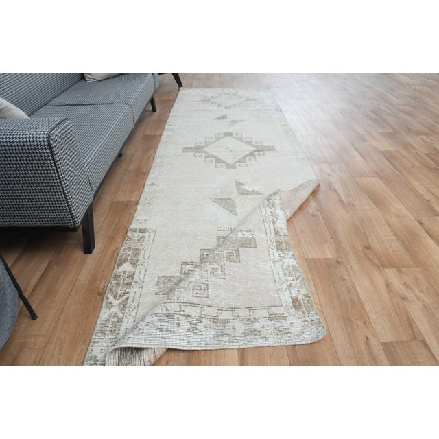 1970s Vintage Handmade Wool Cotton Turkish Beige Area Rug For Sale - Image 11 of 11