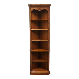 Ethan Allen Country French Collection Solid Hard Rock Maple 24" Corner Bookcase 26-9315 - 236 Fruitwood Finish For Sale