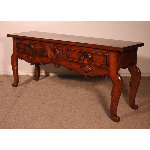 Superb Louis XV period console in walnut from the 18th century from Spain from the Catalonia region Very beautiful rare...