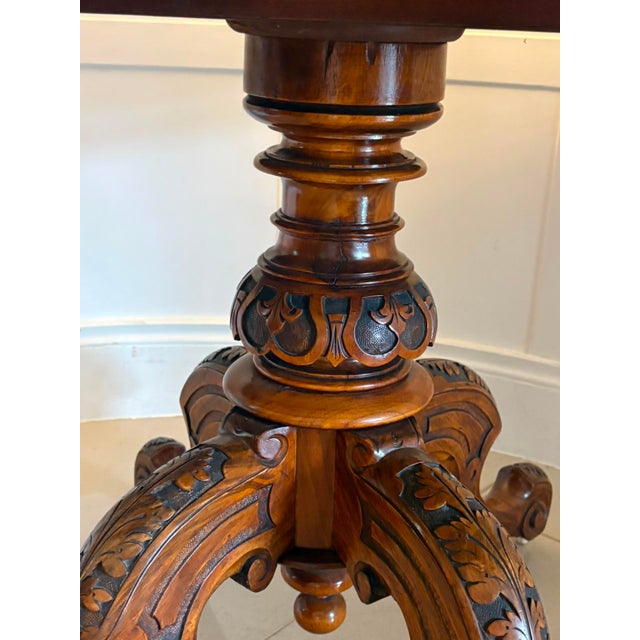 Antique Victorian Six-Seater Oval Tilt-Top Centre Dining Table in Burr Walnut, 1860 For Sale - Image 13 of 17