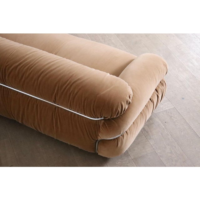 Velvet Sesann Two Seater Sofa by Gianfranco Frattini for Cassina, Italy, 1969 For Sale - Image 13 of 18
