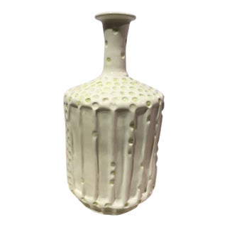 1960s Boho Chic White and Pistachio Ceramic Vase For Sale