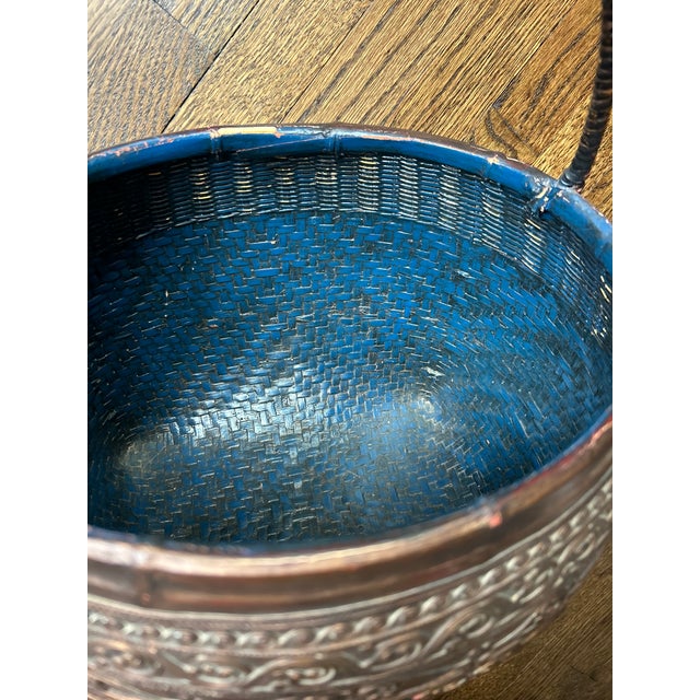 Vintage Burmese Gilt Relief Lacquer Basket With Blue Interior For Sale In Chicago - Image 6 of 8