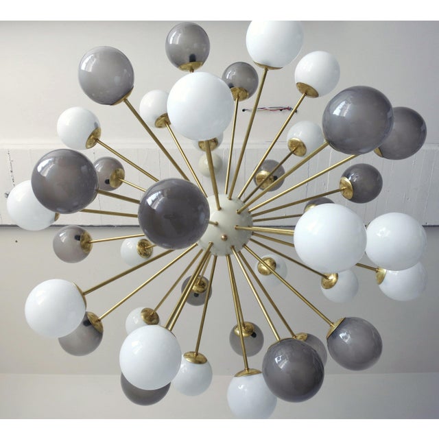 Fabio Ltd 21st Century Nova Polished Brass Mix Gray White Murano Sputnik Chandelier by Fabio LTD For Sale - Image 4 of 5