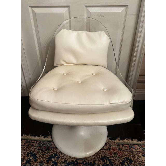 Mid-Century Modern Lucite Space Age Swivel Chair After Laverne For Sale - Image 3 of 12