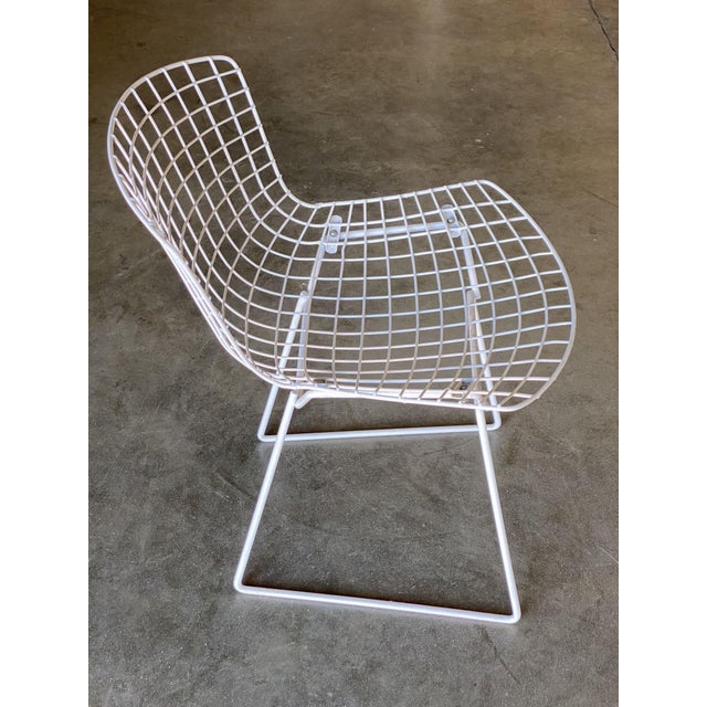 1950s White Wire Side Chair Atributed to Harry Bertoia for Knoll, Pair Circa 1952 For Sale - Image 5 of 9