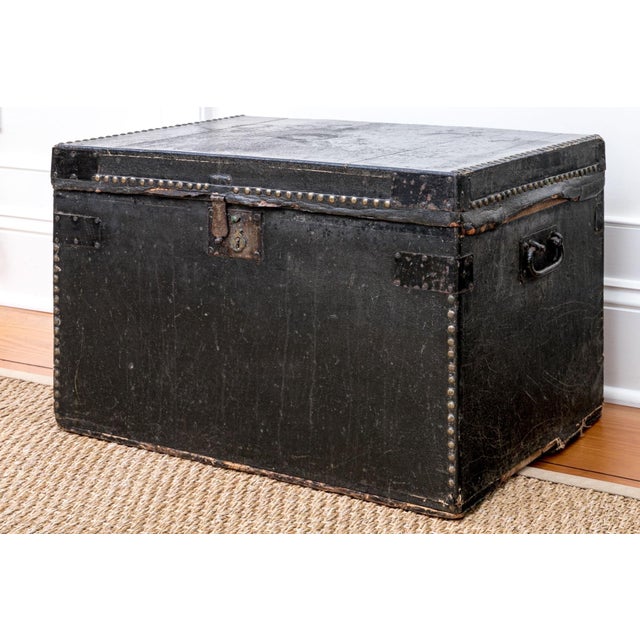 Victorian Antique Leather Stage Coach Traveling Trunk For Sale - Image 3 of 16