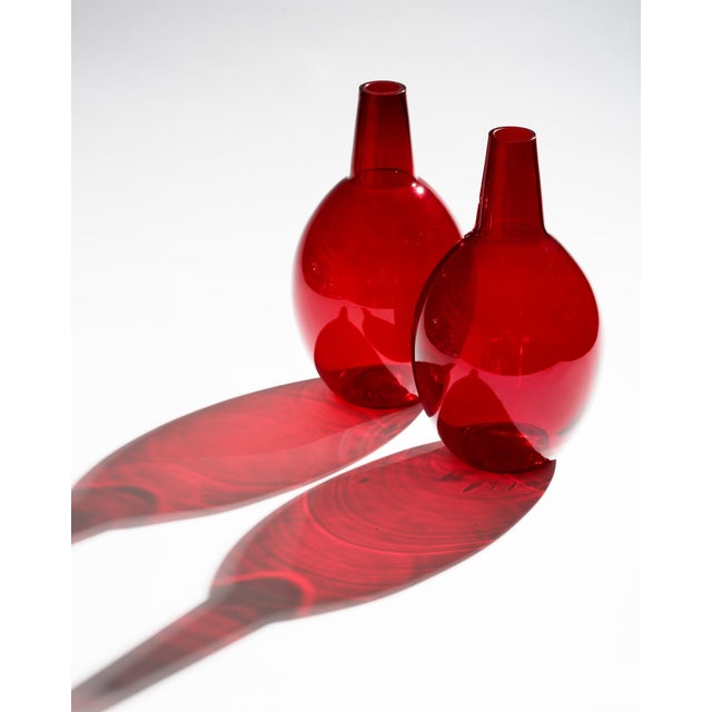 1960s Sculptural Ruby Red Glass Calabasse Vases by Wilhelm Braun-Feldweg for Hirschberg, 1950s, Set of 2 For Sale - Image 5 of 10