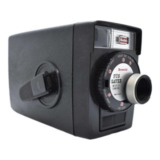 Mid-Century 1960 Kodak Brownie Fun Saver 8mm Movie Camera For Sale