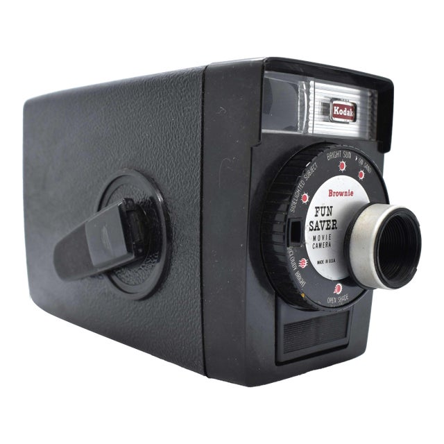 Mid-Century 1960 Kodak Brownie Fun Saver 8mm Movie Camera For Sale