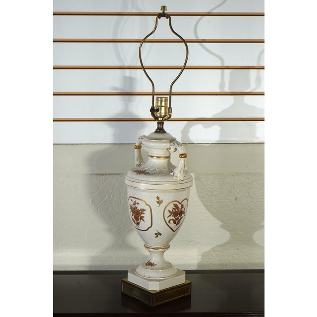 Traditional 1950s Sevres Style Gold Gilt Floral Motif Porcelain Urn Lamps - Pair For Sale - Image 3 of 15