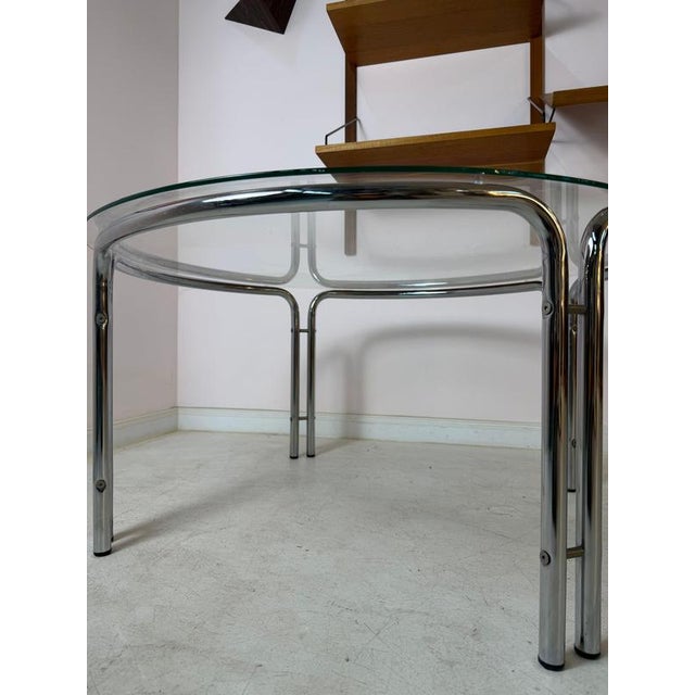 Round Coffee Table in Glass and Chrome For Sale - Image 6 of 11