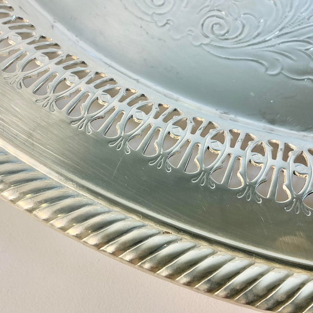 Silver Mid-Century Baroque Hollywood Regency Chippendale Wm Rogers Reticulated Etched Silverplate Tray For Sale - Image 8 of 12