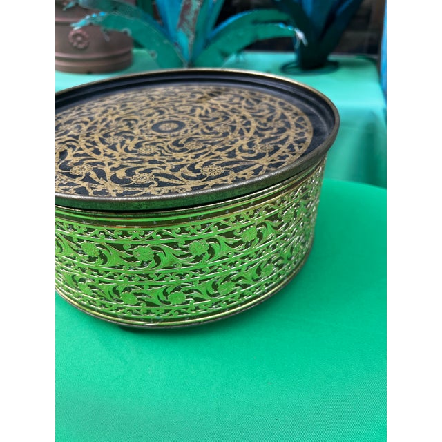 Up for consideration is a beautiful vintage brass Guildcraft tin made in New York. This would look lovely in your home,...