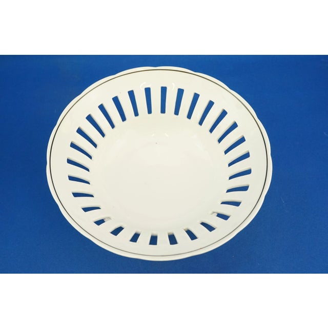 Porcelain Centerpiece Vase by Ginori Doccia of Florence, 1800 For Sale - Image 17 of 18