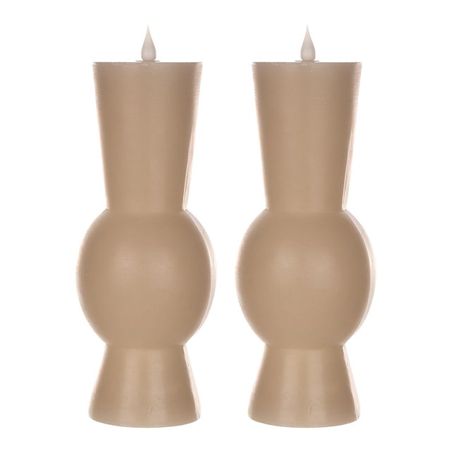 Create a warm and inviting ambiance in any room with the Simplux LED Designer Candle Set. Featuring a sleek, contemporary...