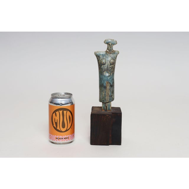 Vintage Etruscan Style Mounted Terracotta Female Idol / Deity Effigy Sculpture For Sale In New York - Image 6 of 18