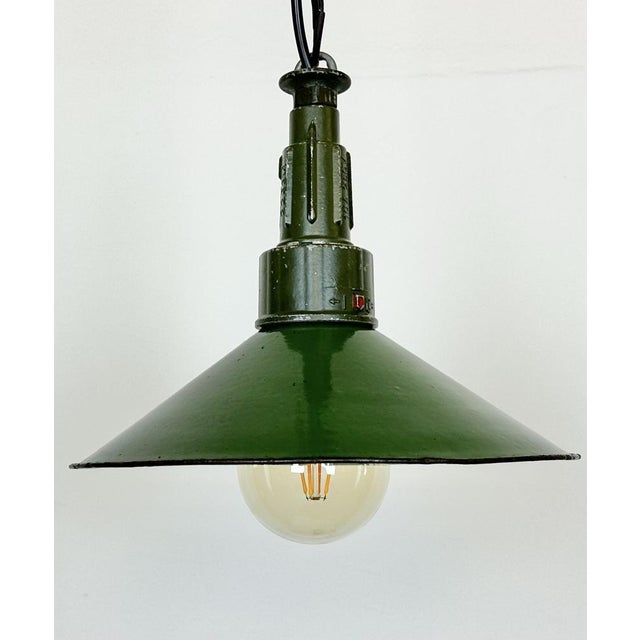 Green Industrial Green Enamel Military Pendant Lamp with Cast Aluminium Top, 1960s For Sale - Image 8 of 17