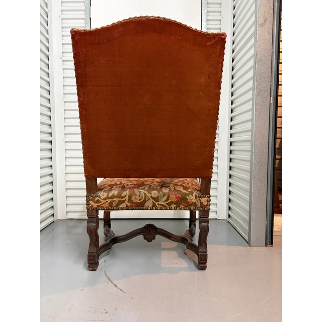 French Belle Époque Louis XIV Style Fauteuil Armchair Accent Chair (C. 1890–1910) With Hand-Stitched Needlepoint Tapestry For Sale - Image 4 of 12