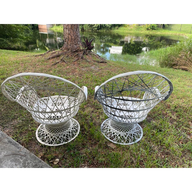 Mid-Century Modern Vintage Mid-Century Spun Fiberglass Patio Set, Four Pieces, Attributed to Russell Woodard For Sale - Image 3 of 12
