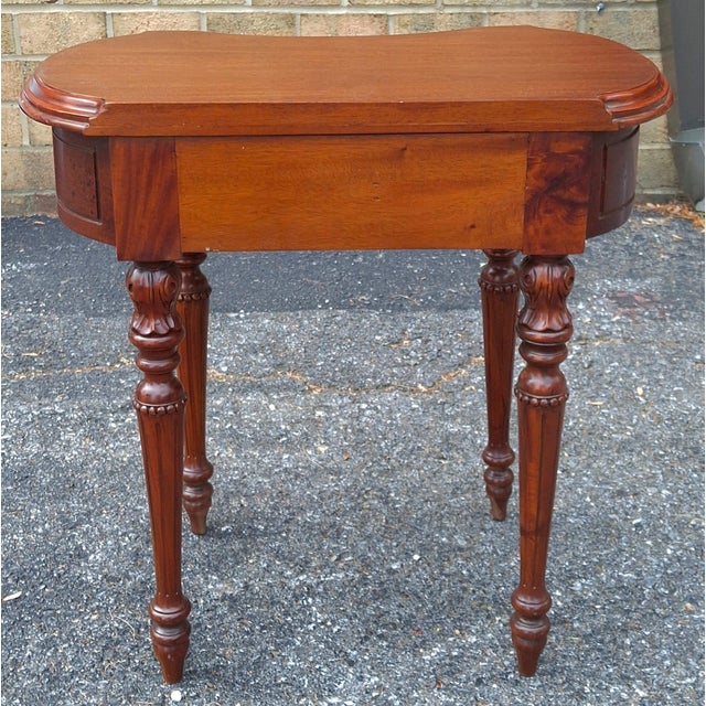Refinished Vintage Kidney-Shaped Mahogany Accent Table For Sale - Image 4 of 7