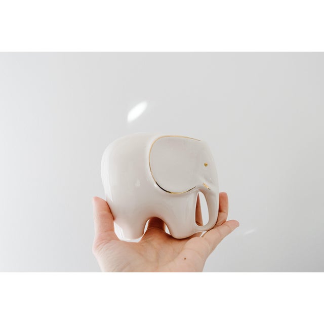 Metal 1960s Mid-Century Modern Handmade Ivory and Gold Glazed Porcelain Elephant Set - 3 Pieces For Sale - Image 7 of 11