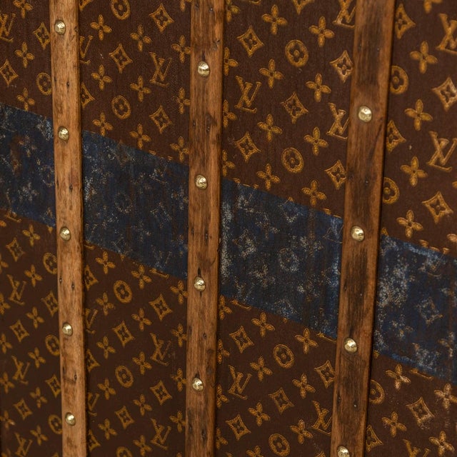 20th Century Wardrobe Trunk in Monogram Canvas from Louis Vuitton, France, 1930 For Sale - Image 3 of 18