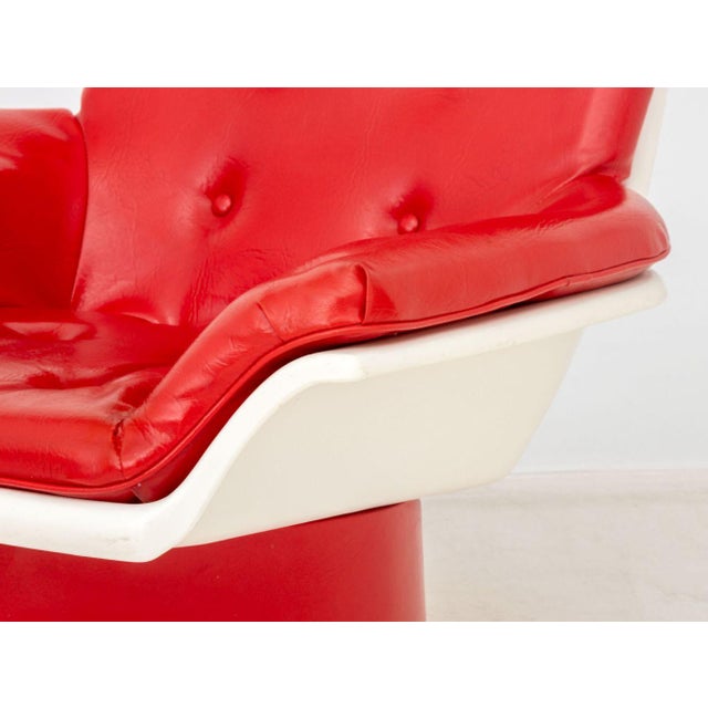 Red Morris Futorian "Space Age" Lounge Chairs, Pair For Sale - Image 8 of 12